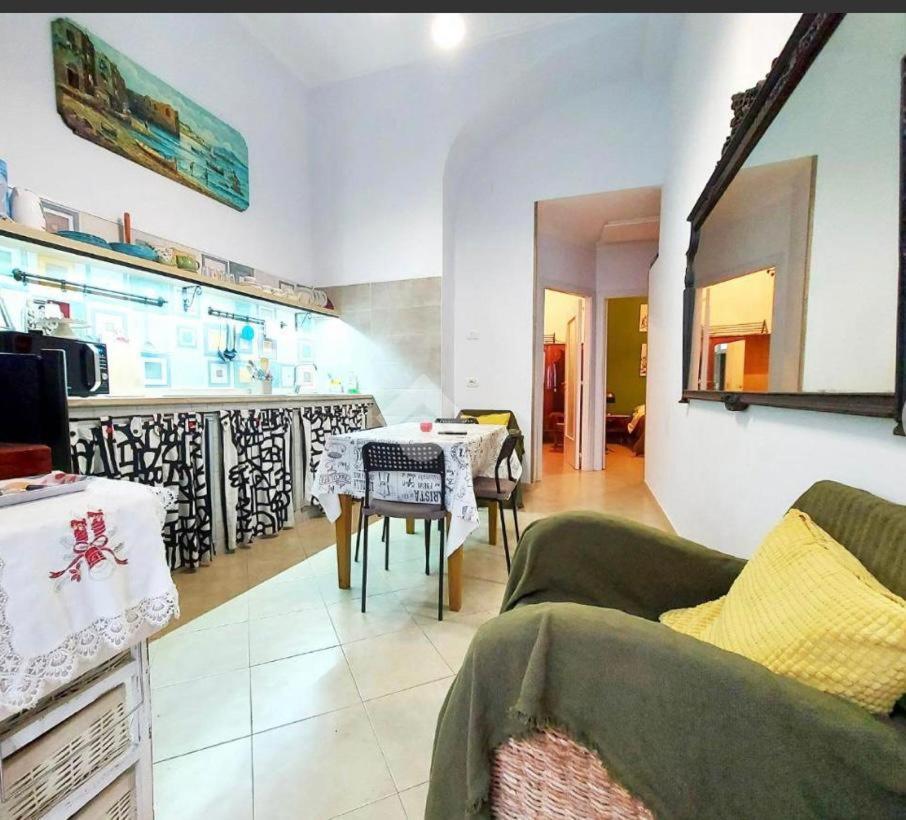 Villa Metropolitan Basso à Naples Extérieur photo