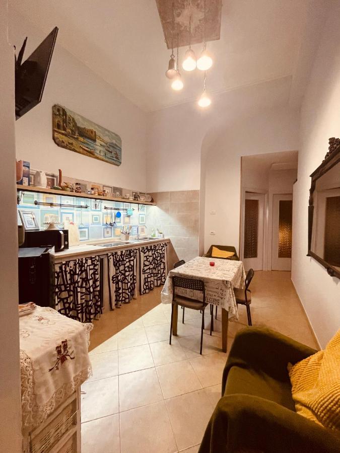 Villa Metropolitan Basso à Naples Extérieur photo